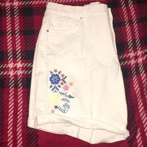 Cute Flower Print Shorts